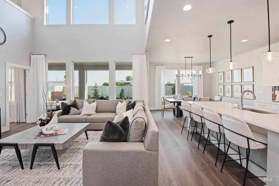 6108 W Parachute Dr, Meridian, ID 83646 - Image #3