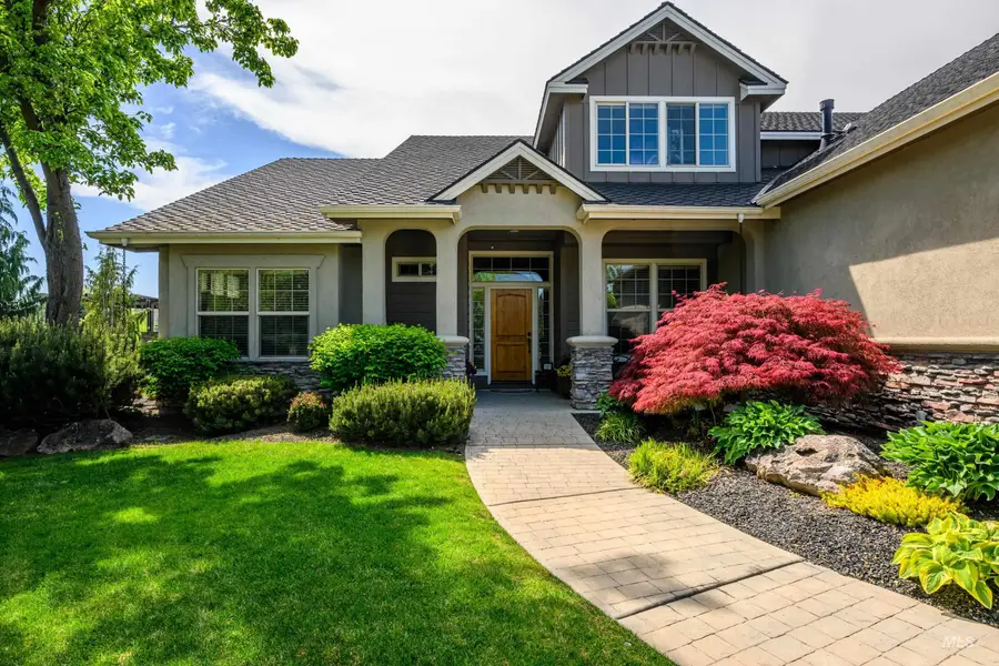 647 W Water Grove Drive, Eagle, ID 83616 - Image #2