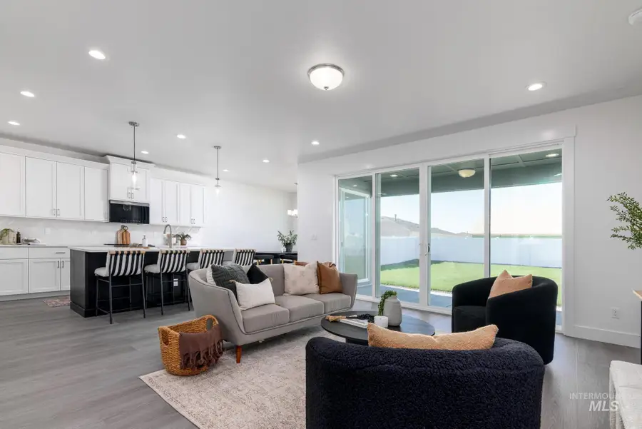 2140 N Branding Iron Ave, Middleton, ID 83644 - Image #2