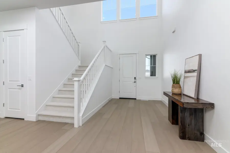 1309 W Grassland Ct, Middleton, ID 83644 - Image #2