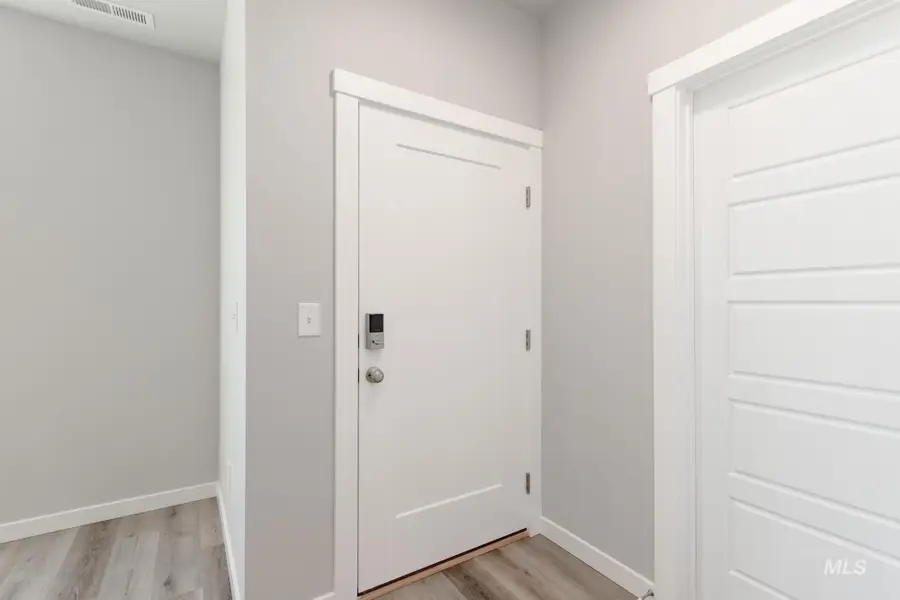 3005 E Mossy Creek Dr, Kuna, ID 83634 - Image #2