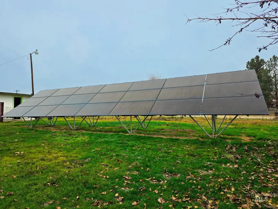 2090 N Washington Ave, Emmett, ID 83617 - Image #3