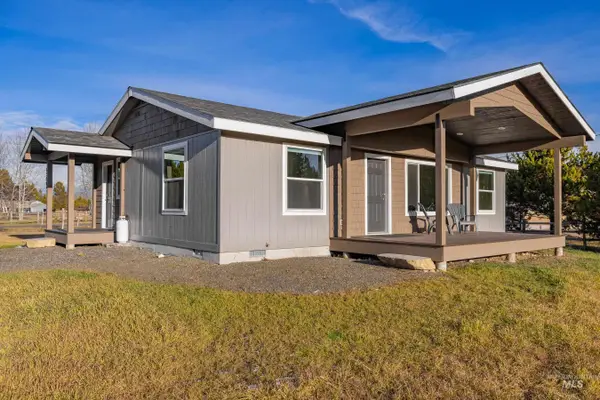 13091 Hillhouse Loop, Donnelly, ID 83615