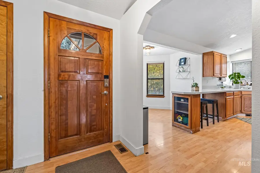 934 N Iris, Boise, ID 83704 - Image #2