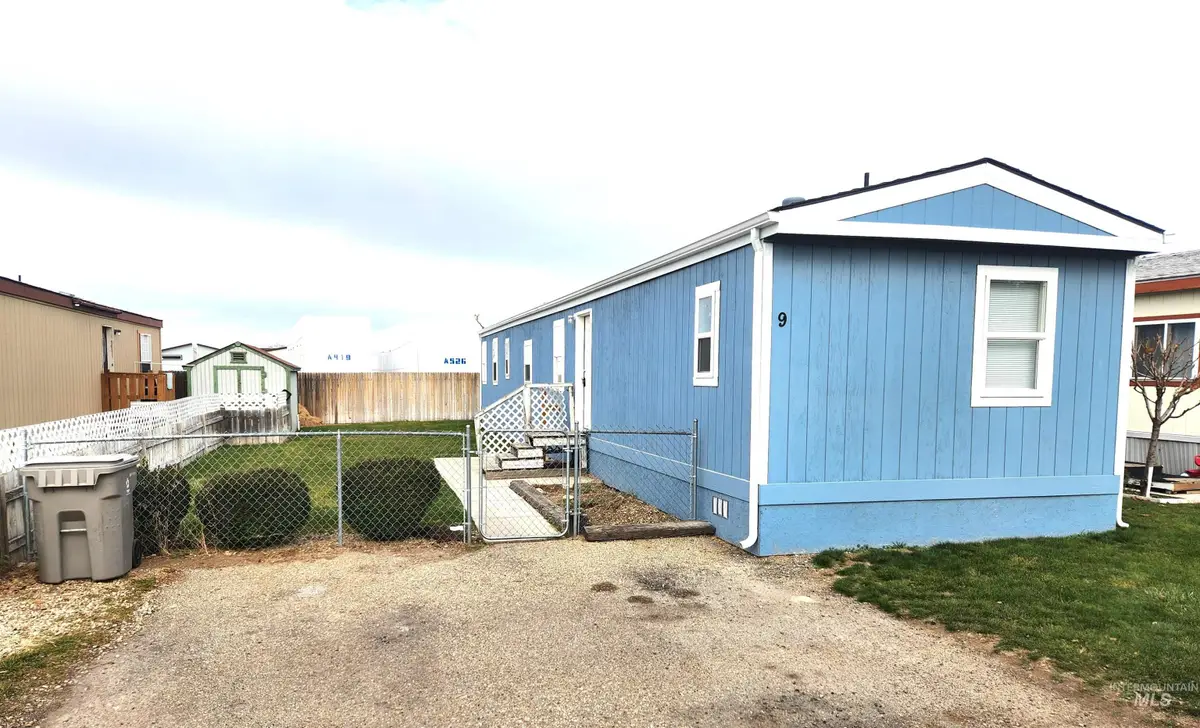 616 N. Kings Rd #Trlr 9, Nampa, ID 83687 - Image #1