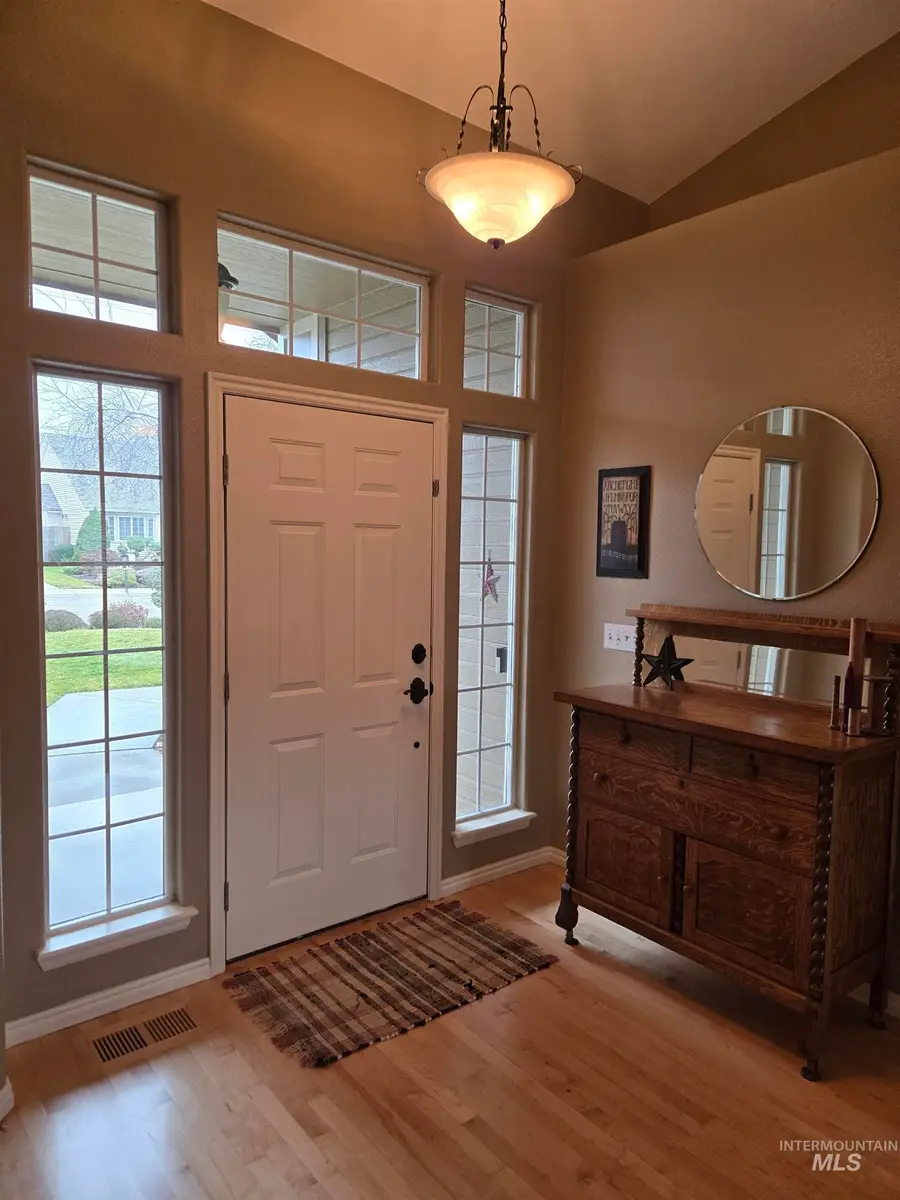 9868 W Geronimo Street, Boise, ID 83709 - Image #2