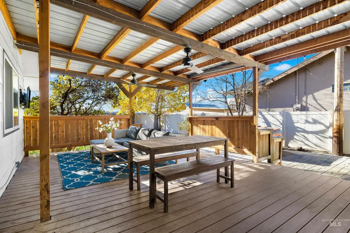 621 W Broadway Ave, Meridian, ID 83642 - Image #1