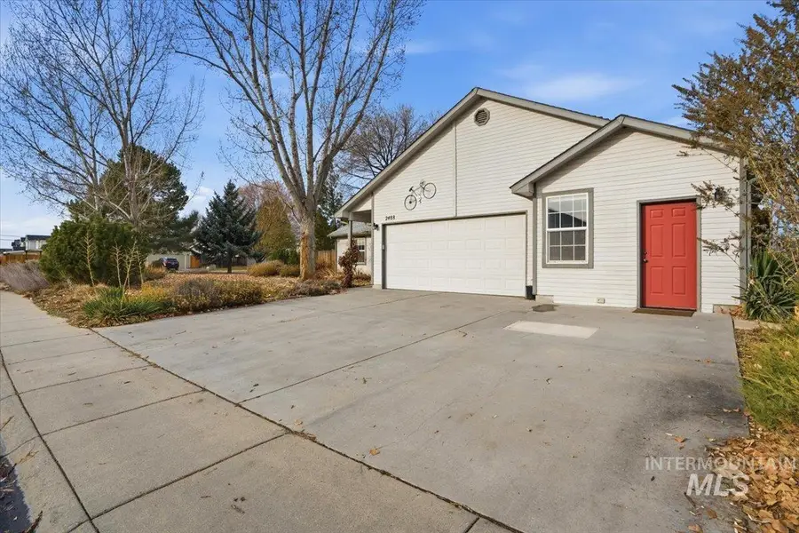 2488 E E Tiger Lily Dr, Boise, ID 83716 - Image #3