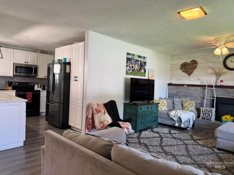 1410 California Street, Gooding, ID 83330 - Image #3