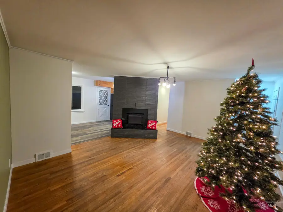 1036 Burrell Ave, Lewiston, ID 83501 - #3