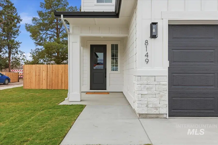 8149 N Breezy Ave, Boise, ID 83714 - Image #2