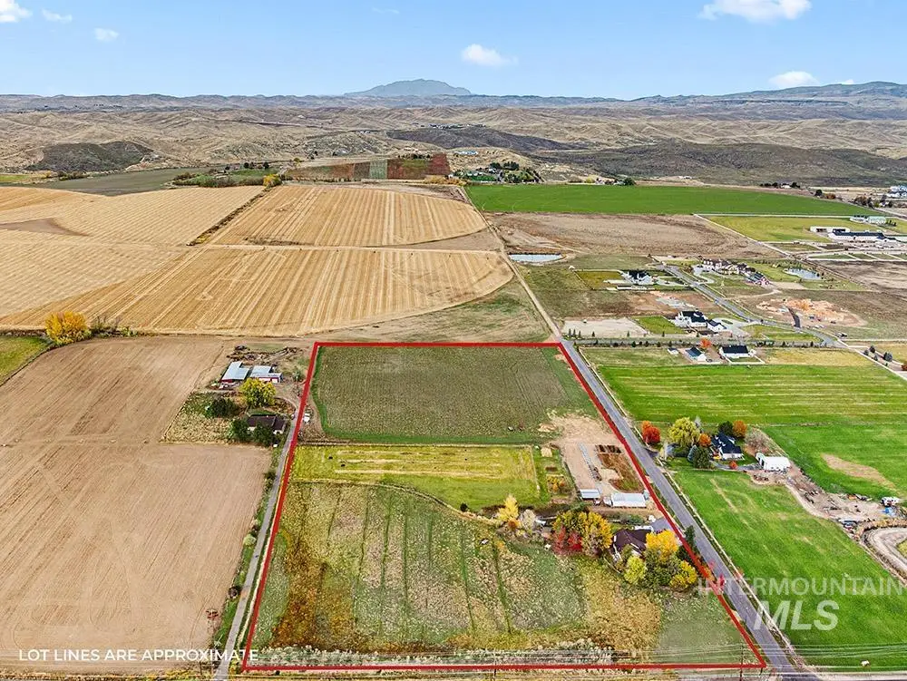 5600 W Beacon Light Rd, Eagle, ID 83616 - Image #1