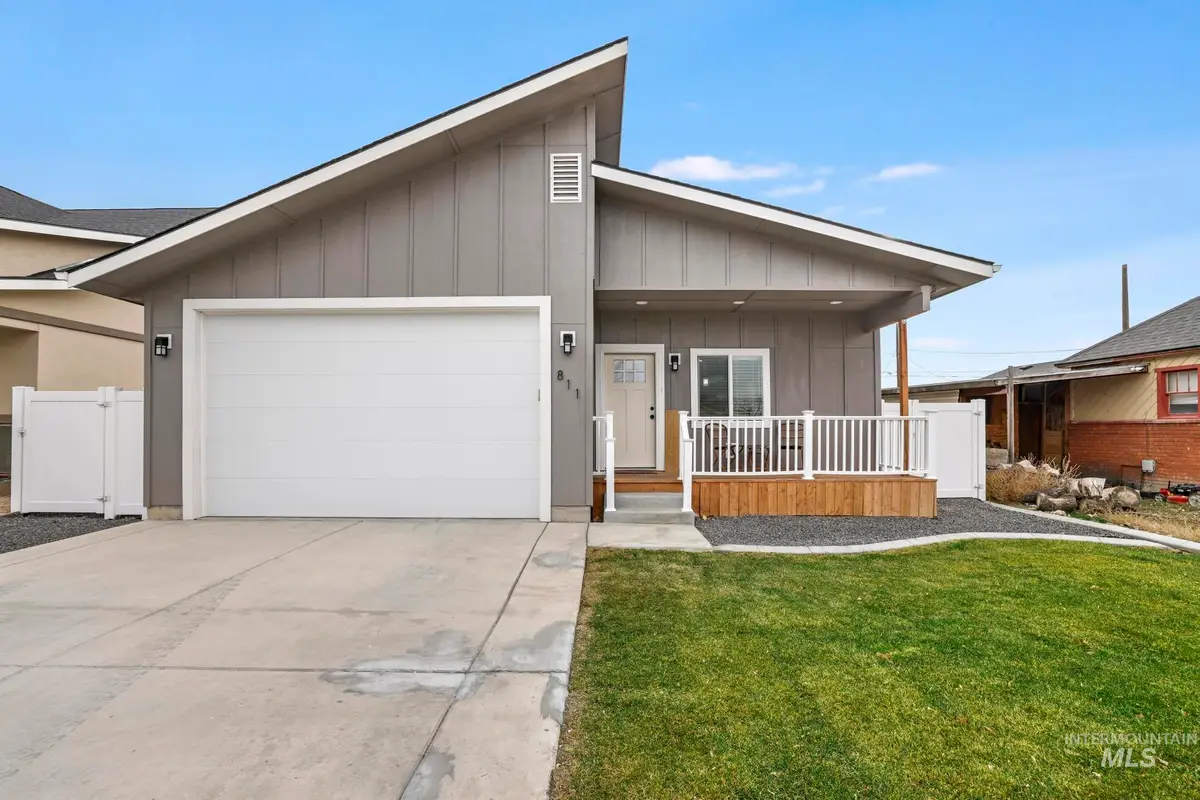 811 4th Avenue West, Twin Falls, ID 83301 - Image #1