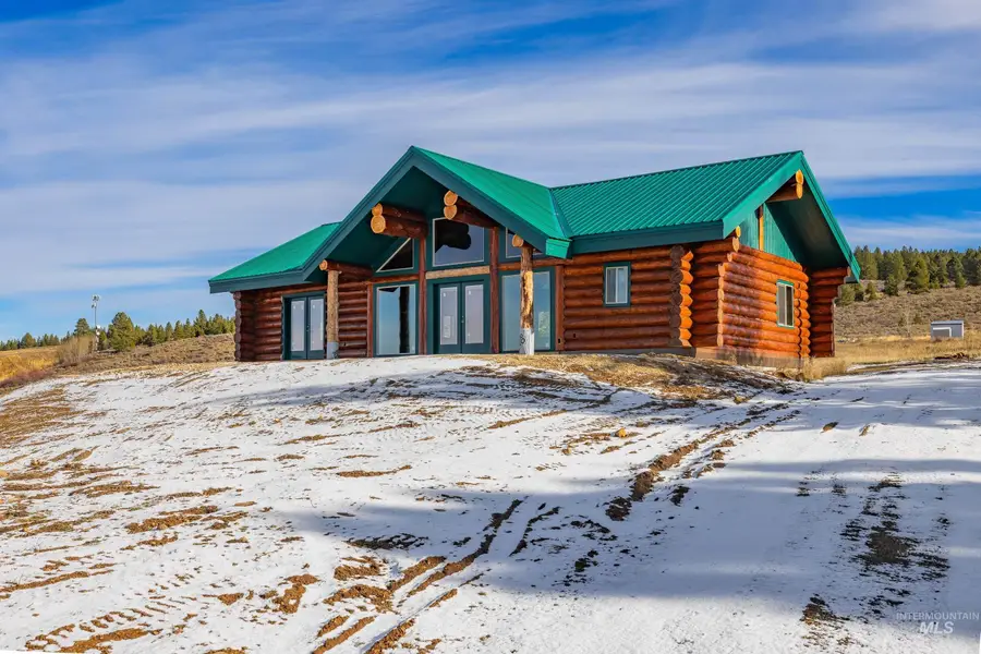 12594 Takeuchi Dr, Donnelly, ID 83615 - Image #3