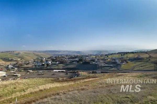 2662 S Slope Lane, Clarkston, WA 99403