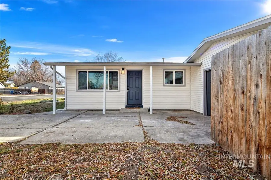 520 Harmon Way, Middleton, ID 83644 - Image #2