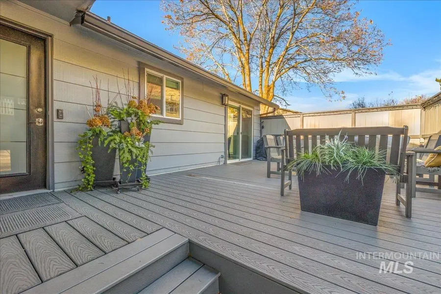 4955 N Bitterbrush Drive, Boise, ID 83703 - Image #3