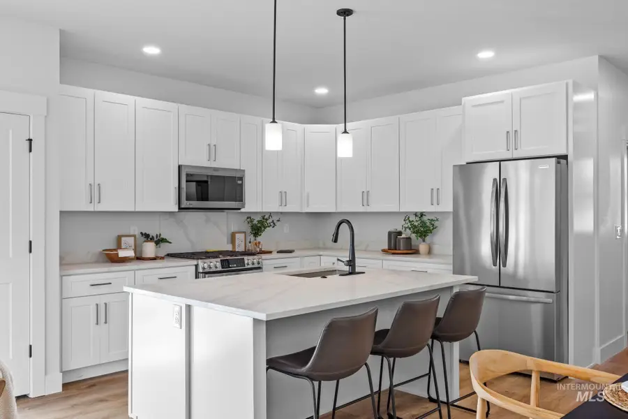 2109 S Pacific St, Boise, ID 83705 - Image #2