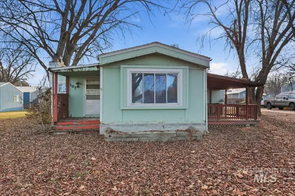 307 W Canal St, New Plymouth, ID 83655