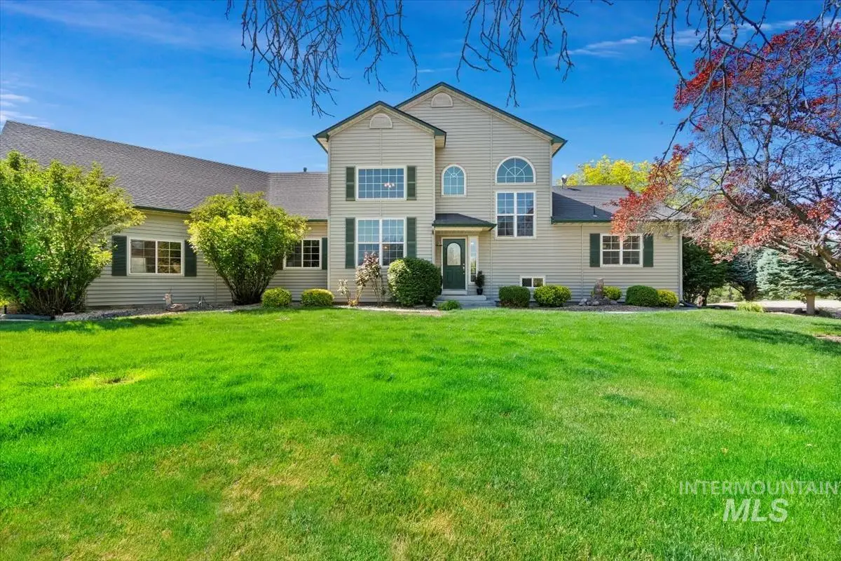 408 Hill Rd S, Melba, ID 83641 - #1