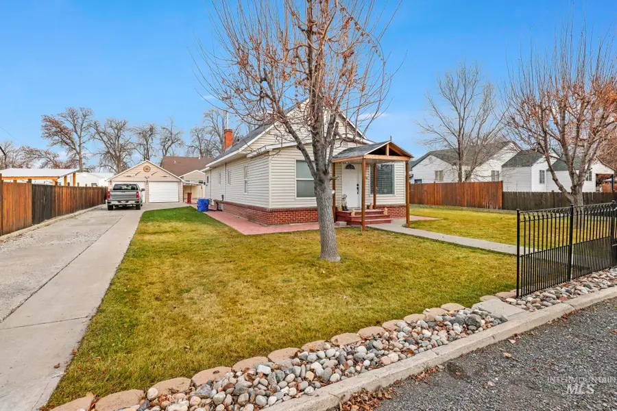 530 Colorado St, Gooding, ID 83330 - Image #2