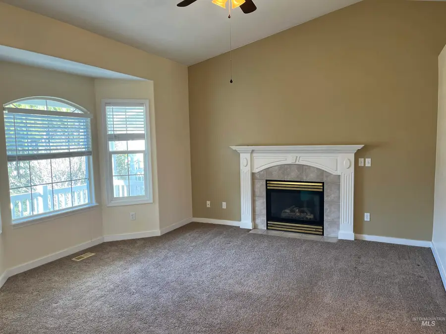 2360 Grey Hawk Ave, Kuna, ID 83634 - Image #2