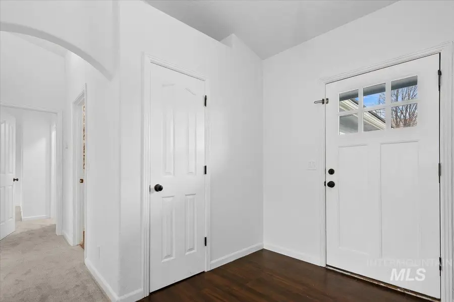 411 Hawthorne St, Nampa, ID 83686 - Image #3