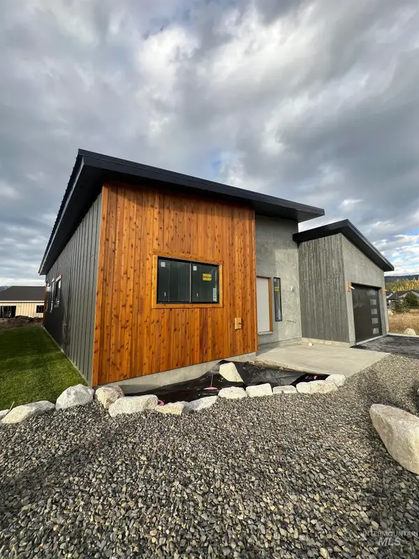 1409 Dragonfly Loop, McCall, ID 83638
