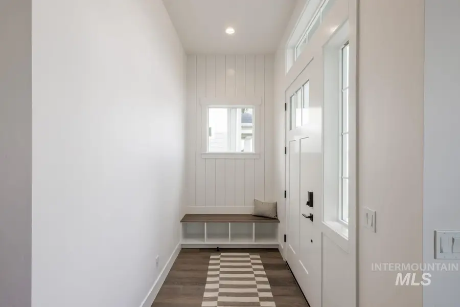 6083 S Apex Ave, Meridian, ID 83642 - #2