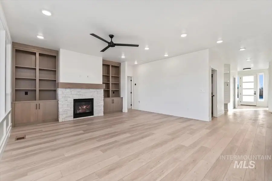 2300 N Palaestra Ave, Eagle, ID 83616 - #2