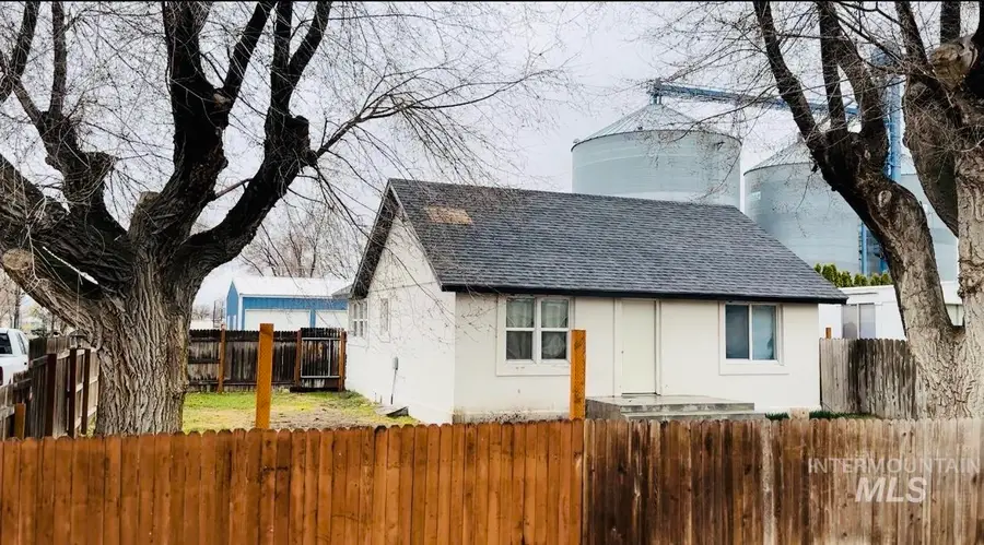 203 E Idaho Street, Paul, ID 83347 - Image #2