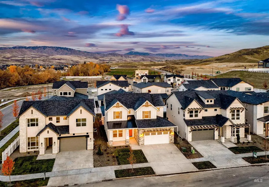 13938 N Ermine Ave, Boise, ID 83714 - #2