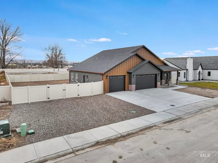 843 Coral Rd, Kimberly, ID 83341 - Image #2