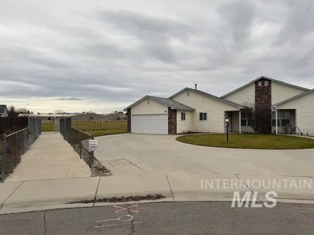 981-985 E Blue Heron St., Meridian, ID 83646 - Image #2