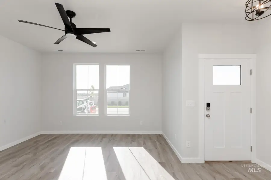 2943 E Mossy Creek Dr, Kuna, ID 83634 - Image #2