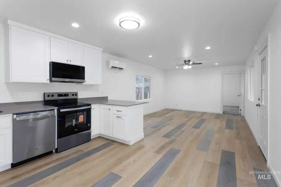 450 W Greenleaf St, Boise, ID 83713 - Image #3