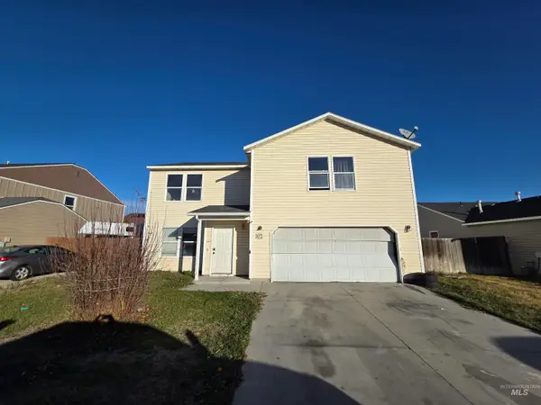 3013 Arcadian Dr, Caldwell, ID 83605