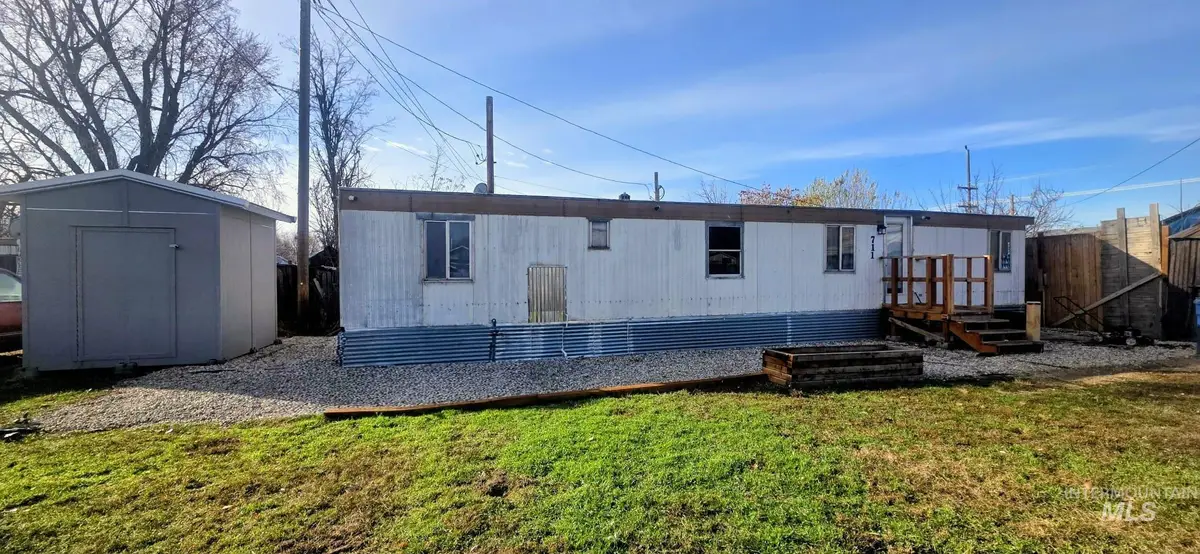 711 N 3rd St, Nampa, ID 83687 - Image #1