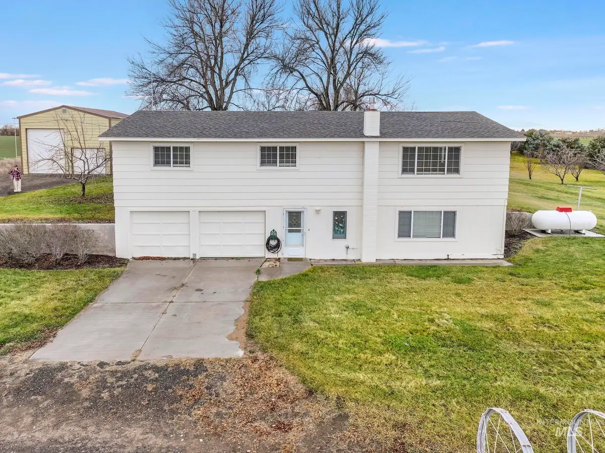 2251 E 1775 S, Gooding, ID 83330 - Image #1