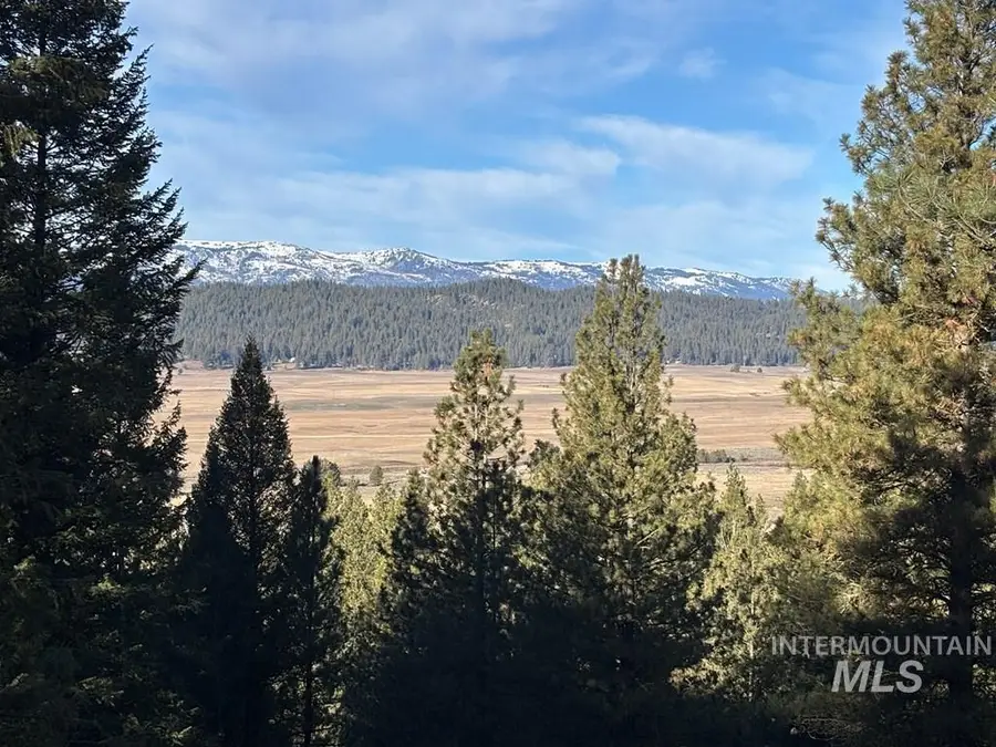 28 Sarah Way, Cascade, ID 83611 - Image #3