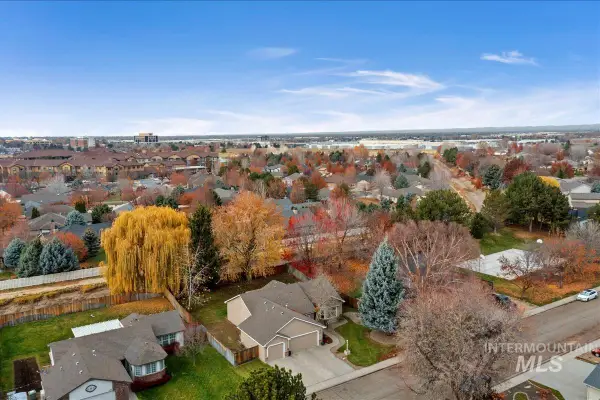 685 S Winthrop Way, Boise, ID 83709