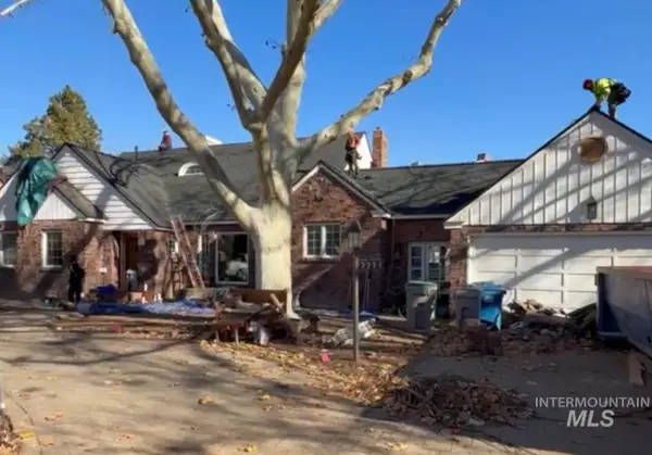 3232 W Crescent Rim Dr, Boise, ID 83706