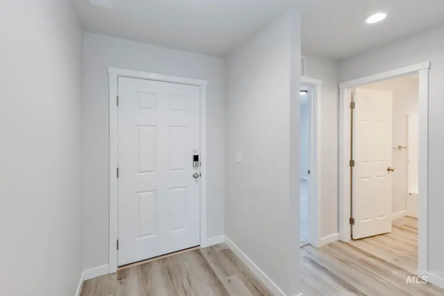 7352 S Bungalow Ave, Meridian, ID 83642 - Image #2