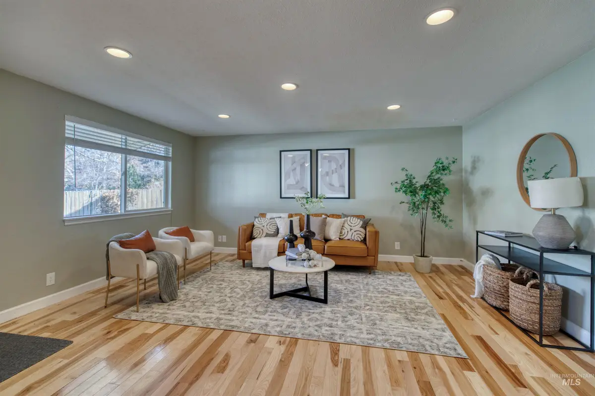 1365 E Rayburn Ct, Boise, ID 83706 - Image #1