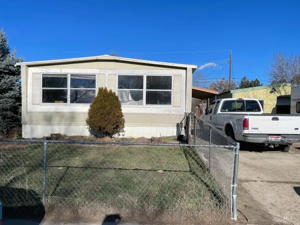 2445 S Mobile Dr, Boise, ID 83709