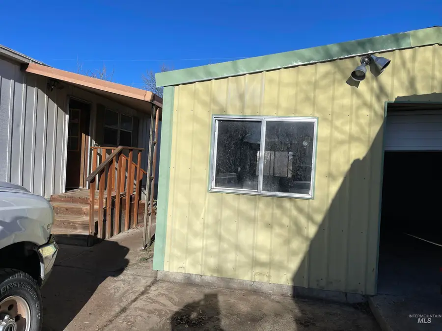 2445 S Mobile Dr, Boise, ID 83709 - Image #3