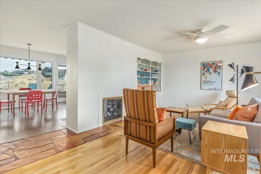 92 W Horizon Dr, Boise, ID 83702 - Image #3