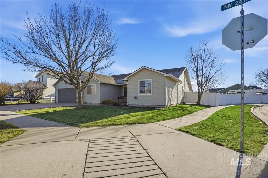 1012 NW 24th St, Fruitland, ID 83619 - Image #2