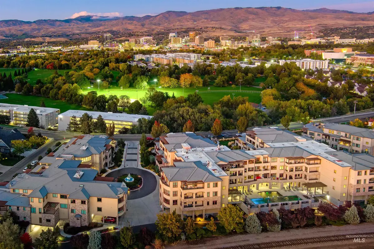 3059 W Crescent Rim Dr #201, Boise, ID 83706 - #1