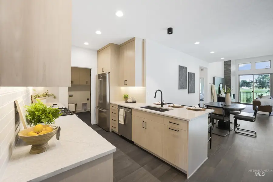 6472 S Astoria Ave, Meridian, ID 83642 - Image #2